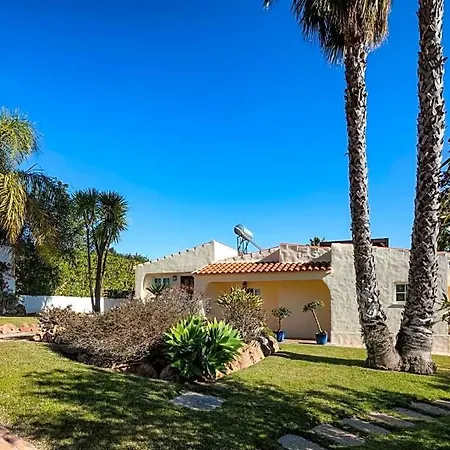 Sleeps 6 Pool Air Con Almancil